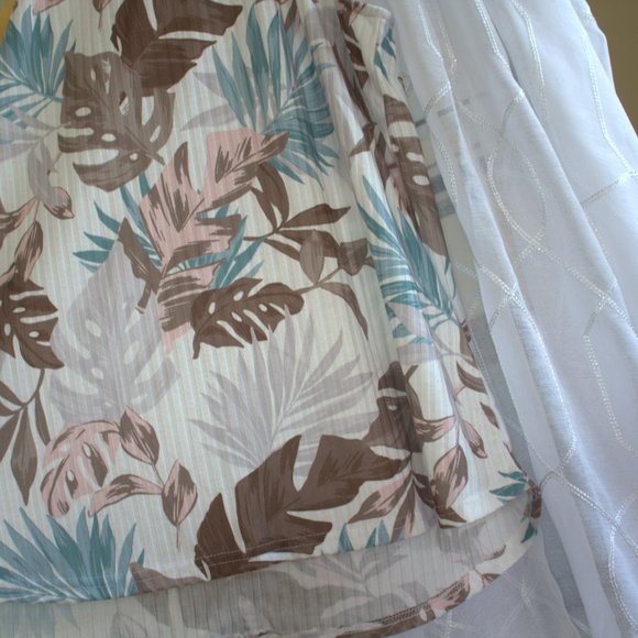 FLJ Studio | Sleeveless Palm Leaf Blouse - Picture 9 of 9